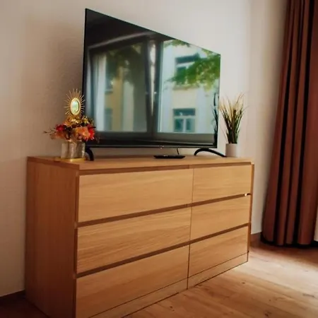 Central-living Beige - - Netflix - 5 Pers. Lejlighed *